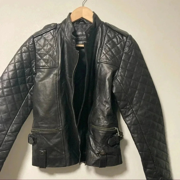 Leathercult Kate Hudson quilted biker perfecto  leather jacket in black - Picture 3 of 7